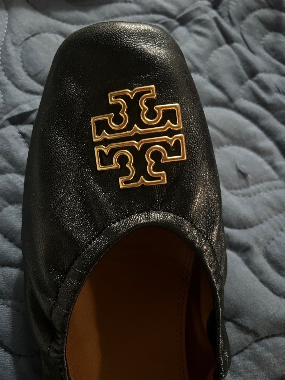 Tory Burch Black Leather Ballet Flats with Gold Logo - Picture 5 of 8